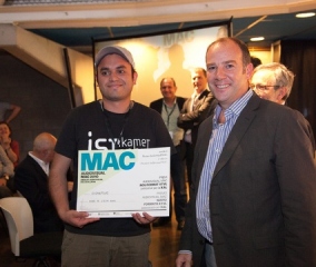 MAC_2010_819